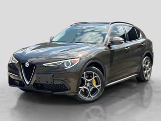 Used 2018 Alfa Romeo Stelvio Sport w/ Quick Order Package 22J Sport AWD/4WD video 1