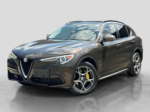 Used 2018 Alfa Romeo Stelvio Sport w/ Quick Order Package 22J Sport AWD/4WD image 1
