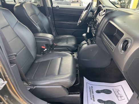 Used 2016 Jeep Patriot 4WD image 27
