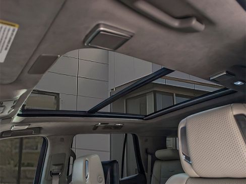 Certified 2022 Cadillac Escalade Premium Luxury Platinum image 14