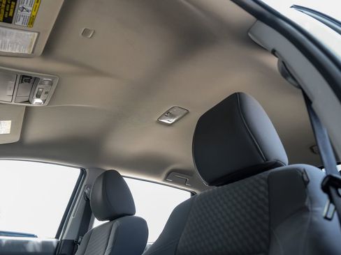 Used 2020 Toyota Tacoma SR5 image 38