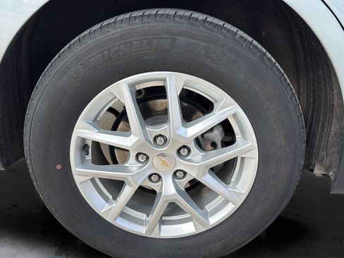 Used 2024 Chevrolet Equinox LT FWD image 6