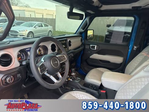 Used 2023 Jeep Gladiator Overland image 10