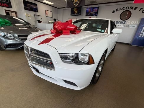 Used 2014 Dodge Charger SE w/ Sport Appearance Group RWD image 6