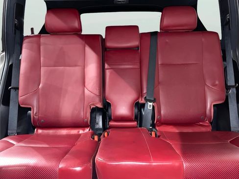 Used 2021 Lexus GX 460 Luxury w/ Off Road Package image 14