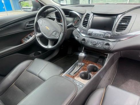 Used 2015 Chevrolet Impala LT FWD image 7