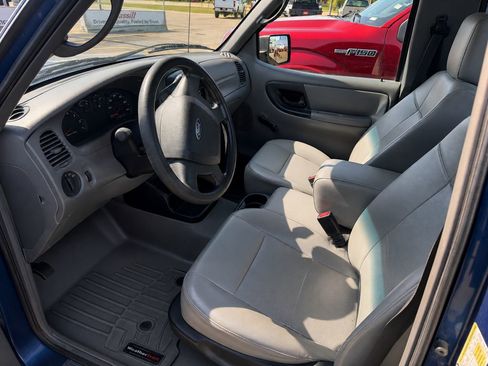 Used 2011 Ford Ranger XL RWD image 2