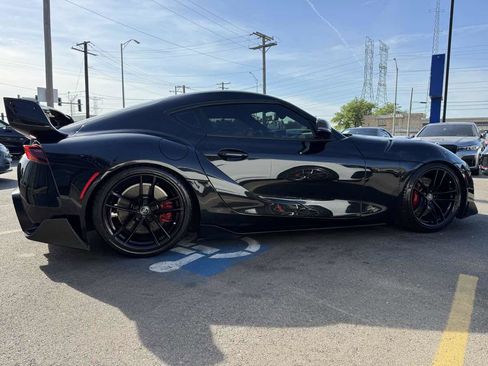 Used 2022 Toyota Supra Premium w/ Driver Assist Package RWD image 5