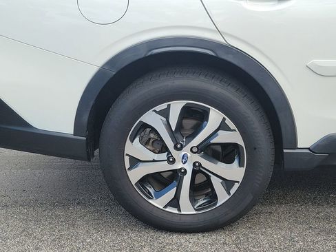 Used 2022 Subaru Outback Limited AWD/4WD image 5