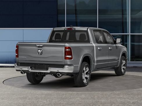Used 2019 RAM 1500 Laramie AWD/4WD image 2