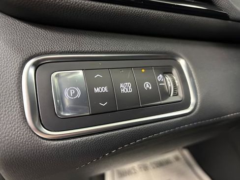 Used 2025 Buick Enclave Sport Touring image 33