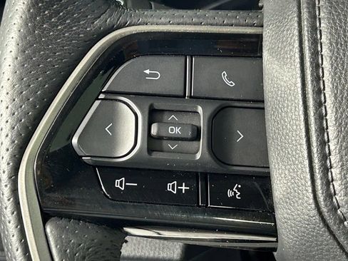 Used 2023 Toyota Tundra SR5 w/ SR5 Premium Package AWD/4WD image 27