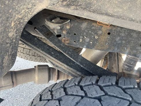 Used 2016 Ford F350 Lariat w/ Lariat Interior Package image 35