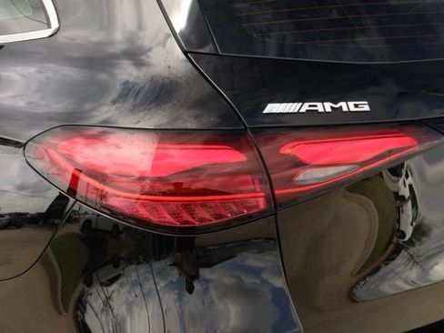 Certified 2025 Mercedes-Benz GLC 43 AMG 4MATIC image 11