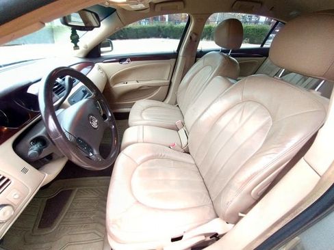 Used 2007 Buick Lucerne CXL image 37