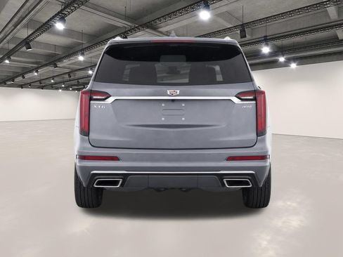 Used 2021 Cadillac XT6 Premium Luxury FWD image 7