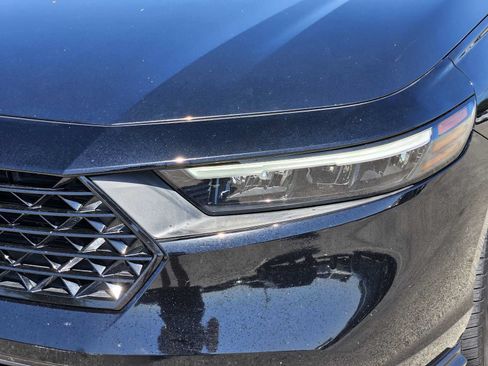 Used 2023 Honda Accord Sport image 7