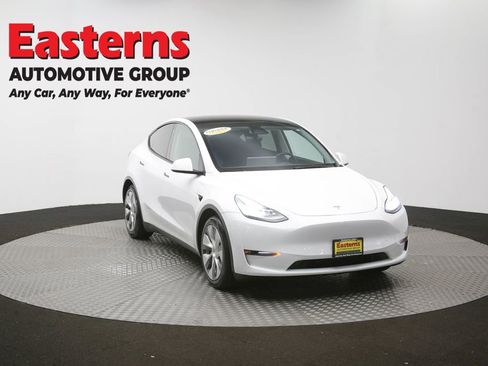 Used 2022 Tesla Model Y Long Range AWD/4WD image 45