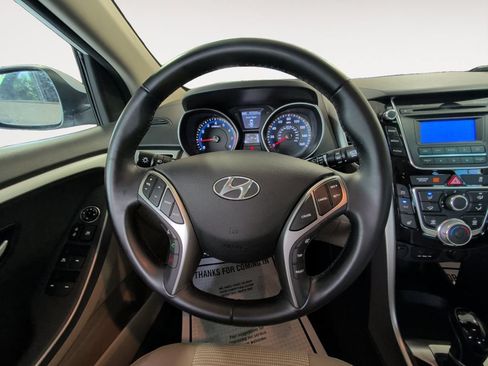 Used 2013 Hyundai Elantra GT w/ Touch & Go Pkg FWD image 12