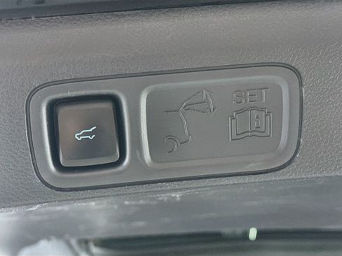 Used 2024 Ford Expedition Limited RWD image 30