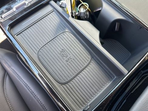 New 2025 Hyundai Tucson Limited image 32