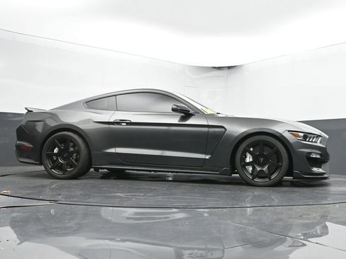Used 2017 Ford Mustang Shelby GT350 image 48