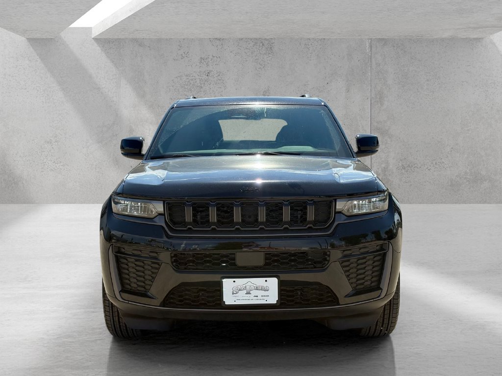 New 2027 Jeep Grand Cherokee 4WD image 2