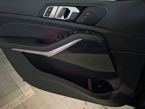 New 2026 BMW X5 sDrive40i w/ M Sport Package image 16