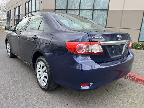 Used 2013 Toyota Corolla LE FWD image 4