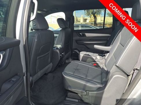 Used 2025 Buick Enclave Preferred image 8