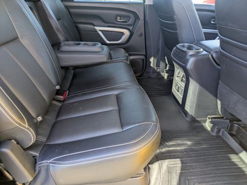 Used 2017 Nissan Titan PRO-4X w/ Pro-4x Convenience Package image 13