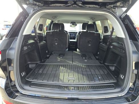 Used 2023 Jeep Grand Cherokee L Limited image 13