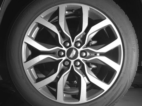 Certified 2025 Cadillac XT6 Sport w/ LPO, Floor Liner Package AWD/4WD image 11