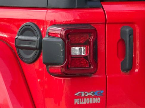 Used 2022 Jeep Wrangler Unlimited Sahara w/ Cold Weather Group image 9