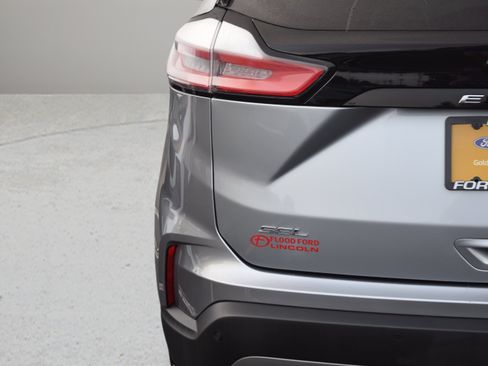Certified 2023 Ford Edge SEL w/ Convenience Package AWD/4WD image 6