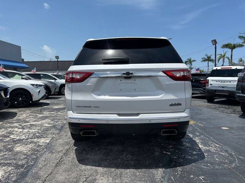 Used 2019 Chevrolet Traverse High Country w/ LPO, 'HIT The Road' Package AWD/4WD image 5