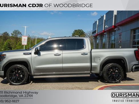 Used 2023 GMC Sierra 1500 Denali w/ Denali Reserve Package AWD/4WD image 5