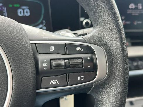 Used 2023 Kia Sportage LX image 15