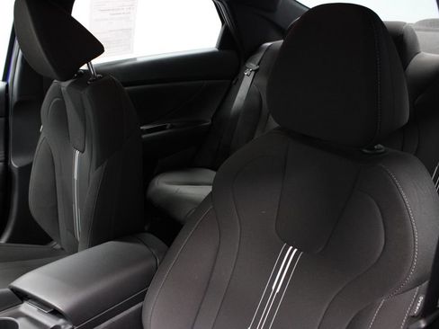 Used 2025 Hyundai Elantra Sport FWD image 25