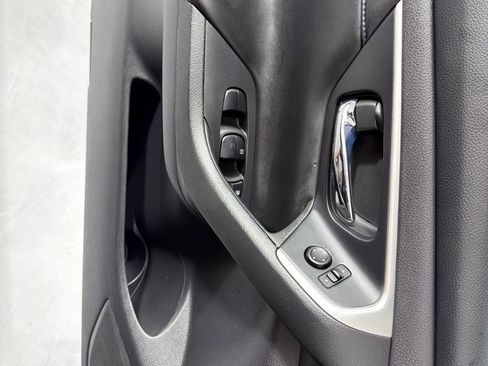 Used 2017 Nissan Altima 2.5 SR w/ Midnight Edition Package FWD image 6