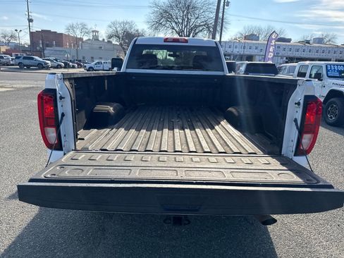 Used 2022 GMC Sierra 2500 Pro w/ Convenience Package image 23