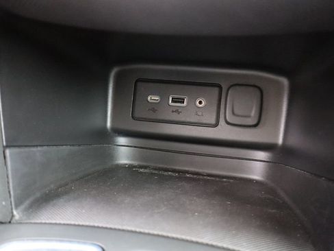 Used 2024 Chevrolet Equinox LT image 22