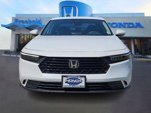 Used 2023 Honda Accord EX image 2