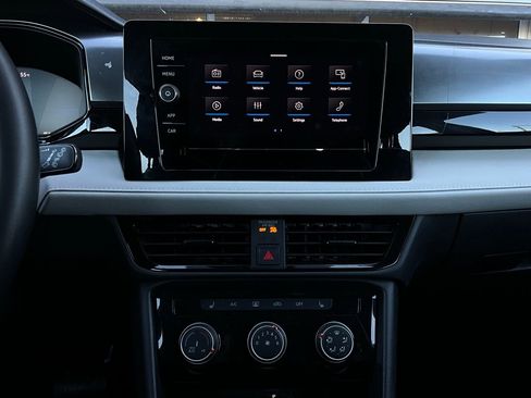 Used 2025 Volkswagen Taos S image 25