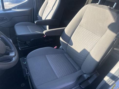 Used 2023 Ford Transit 350 XLT image 14