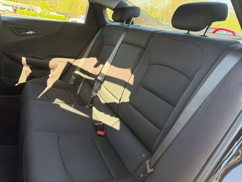 Used 2023 Chevrolet Malibu LT image 23
