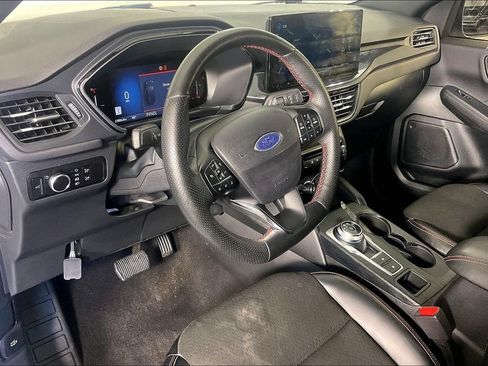 Used 2025 Ford Escape ST-Line w/ Tech Pack #1 FWD image 15