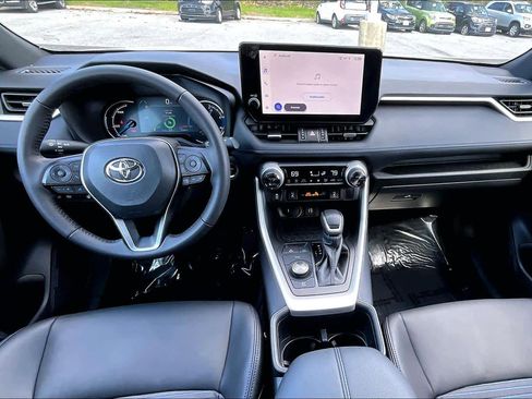 Used 2025 Toyota RAV4 XSE w/ Weather Package image 16
