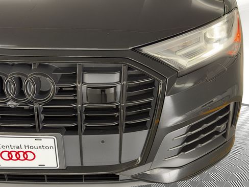 Used 2023 Audi Q7 2.0T Premium Plus w/ Premium Plus Package AWD/4WD image 11