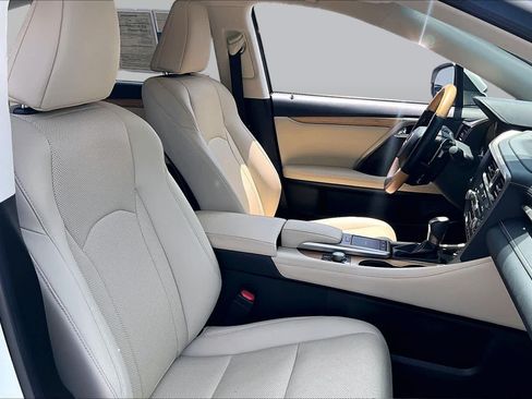 Used 2022 Lexus RX 350L FWD w/ Premium Package image 9